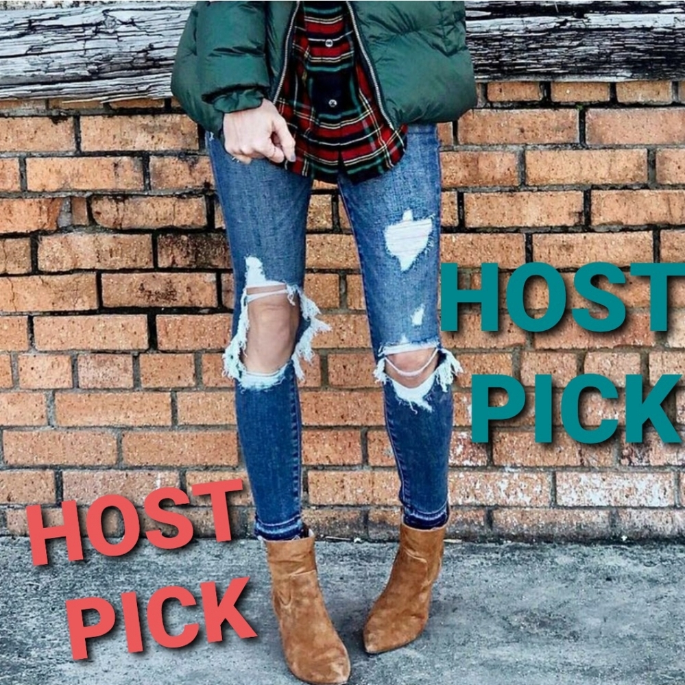 Brand 🆕️A&F ripped skinny Jeans